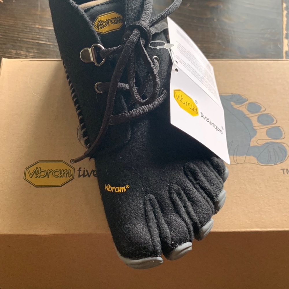 Toe shoes!